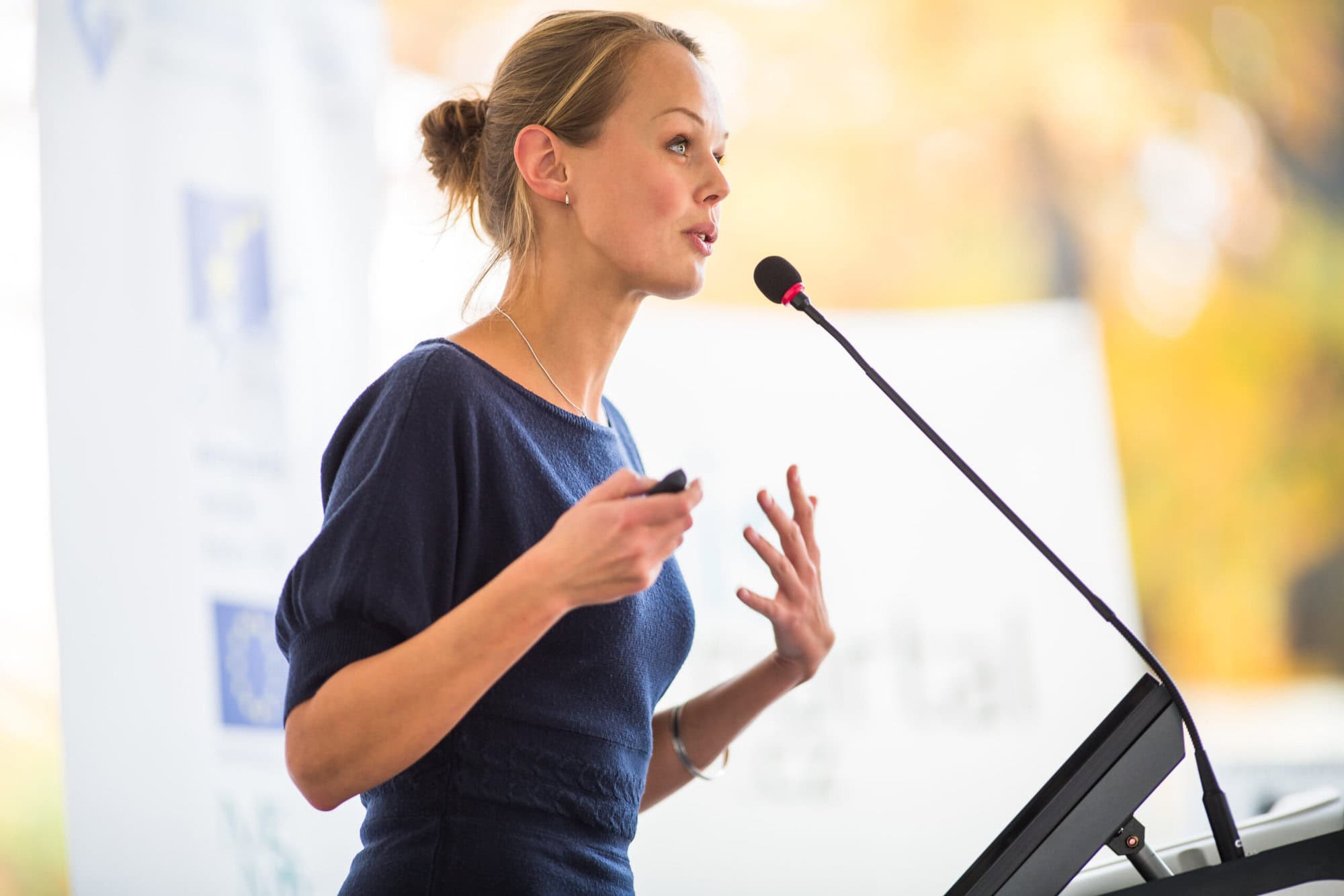 EMDR and hypnotherapy are powerful tools for public speaking anxiety